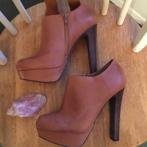 Steve Madden leather platform booties